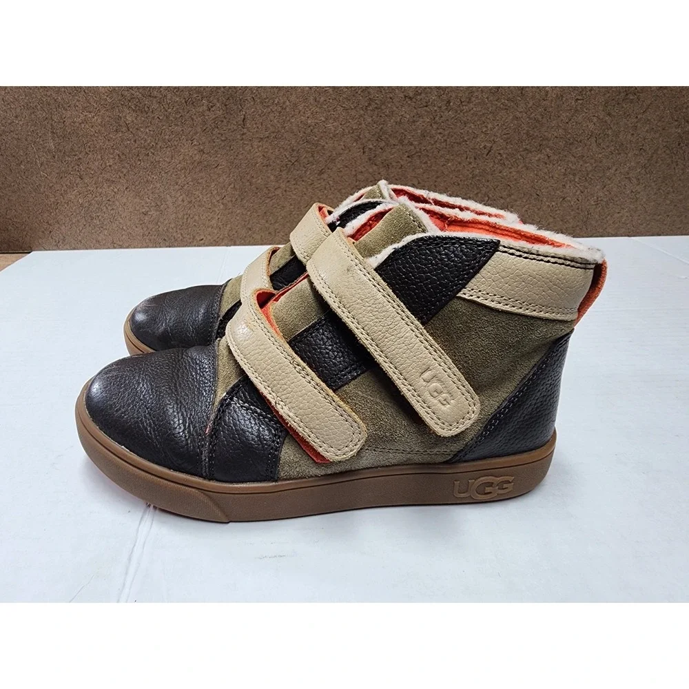 UGG Rennon II Toddler Boot Sneaker Shoes Sz 2 Antilope Brown Leather Strap Kids